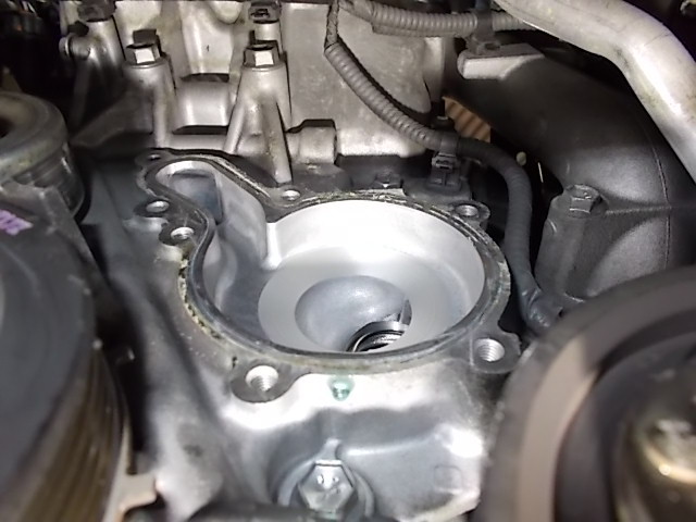 アルトワークス　ウォーターポンプ交換